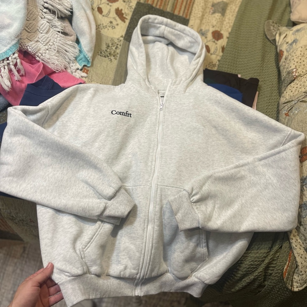 Comfrt Grey Zip Up
